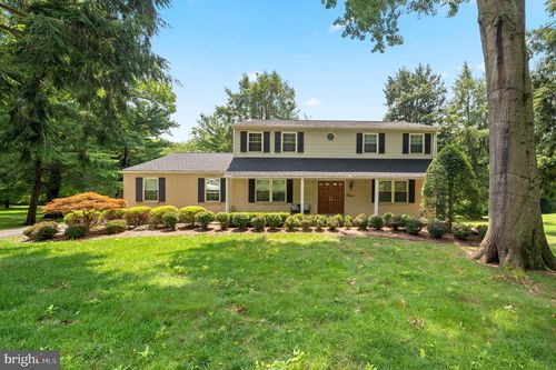 12 Copper Beech Dr, LAFAYETTE HILL, PA, 19444-2404 | Card Image