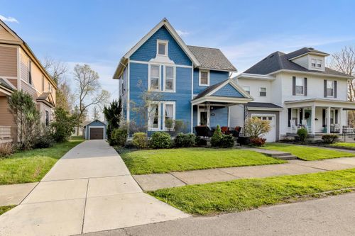 77 W Lincoln Ave, Delaware, OH, 43015-1652 | Card Image