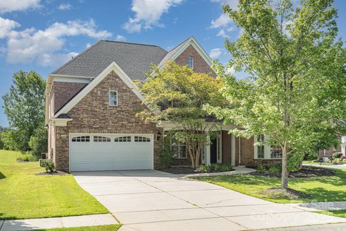 2100 Goddard Way, Waxhaw, NC, 28173-6964 | Card Image