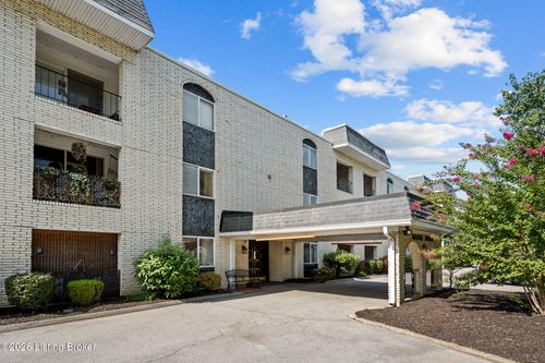 unit-2j-4875 Sherburn Ln, Louisville, KY, 40207 | Card Image