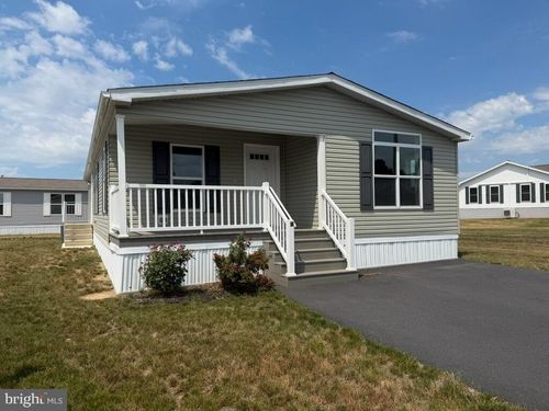 61 Evergreen Aly, PALMYRA, PA, 17078-8937 | Card Image