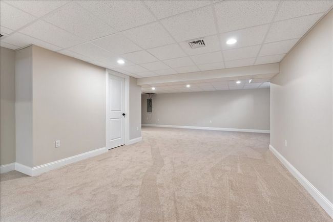 19 - 19 Nicole Cir, Condo with 2 bedrooms, 2 bathrooms and 2 parking in Southampton MA | Image 24