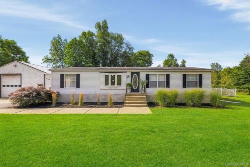 176 County Route 17, Pine Bush, NY, 12566-6301 | Card Image