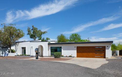 856 E Village Circle Dr S, Phoenix, AZ, 85022-4815 | Card Image