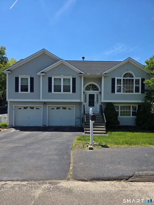 20 Georges Ct, Waterbury, CT, 06708-1865 | Card Image