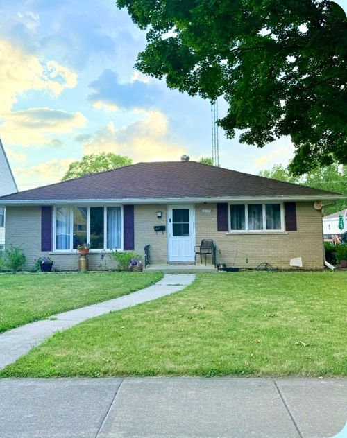 1217 S 7th Ave, Kankakee, IL, 60901-4709 | Card Image