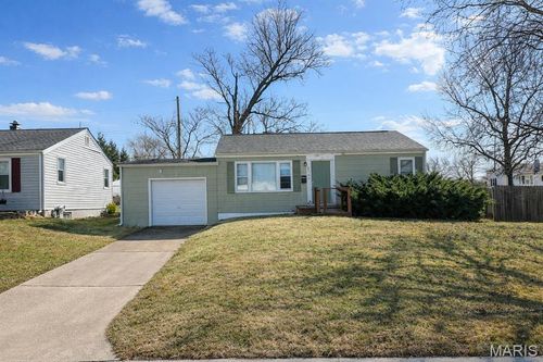 8520 Ava Dr, Affton, MO, 63123-3314 | Card Image