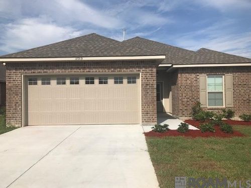 18319 Crows Nest Dr, Prairieville, LA, 70769-2900 | Card Image