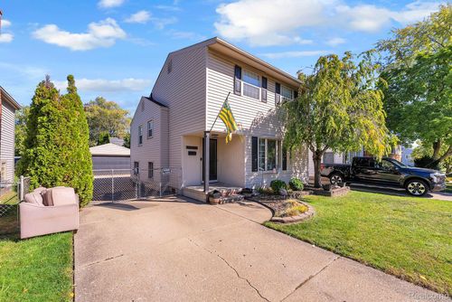 15120 Hanfor Ave, Allen Park, MI, 48101-3012 | Card Image