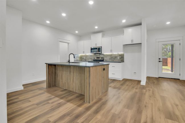 507 W Spruce St, House other with 3 bedrooms, 2 bathrooms and null parking in Whitewright TX | Image 8