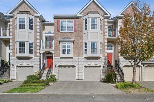 66 Mallard Pl, Secaucus, NJ, 07094-2943 | Card Image