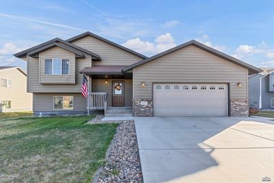 477 Pershing St, House other with 3 bedrooms, 3 bathrooms and null parking in Box Elder SD | Image 1