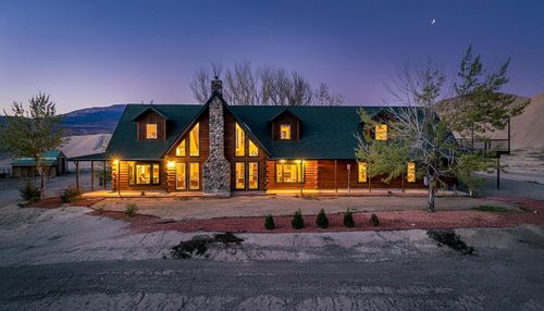 863 1400 Ln, Delta, CO, 81416-3123 | Card Image