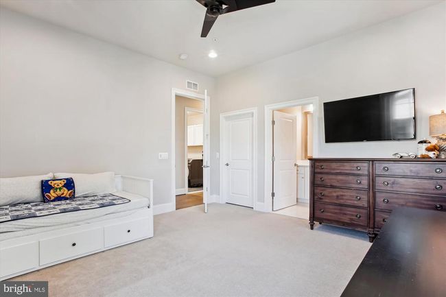 20440 Northpark Dr, Townhouse with 4 bedrooms, 6 bathrooms and null parking in ASHBURN VA | Image 52