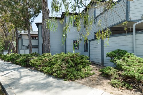 4-521 W Montecito St, Santa Barbara, CA, 93101-4527 | Card Image