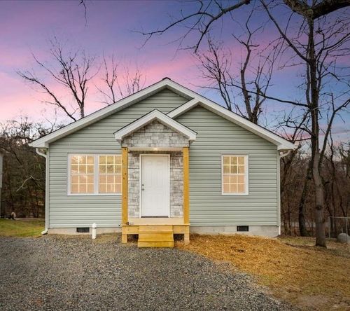 127 State Street Aly, Pulaski, VA, 24301 | Card Image