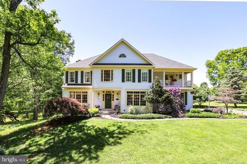 16845 Paloma Cir, Round Hill, VA, 20141-2460 | Card Image