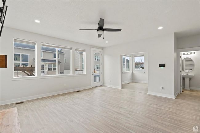 13192 S Lowick Ln, House other with 4 bedrooms, 4 bathrooms and 2 parking in Herriman UT | Image 11
