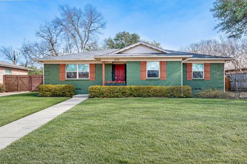 2476 Pinebluff Dr, Dallas, TX, 75228-5842 | Card Image