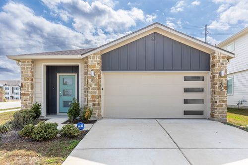 305 Fairfax Ave, San Marcos, TX, 78666-4680 | Card Image