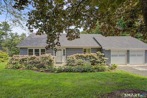 19 Governors Ln, Bethel, CT, 06801-2707 | Card Image