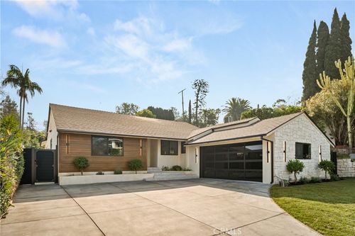 3678 Willowcrest Ave, Studio City, CA, 91604-3920 | Card Image