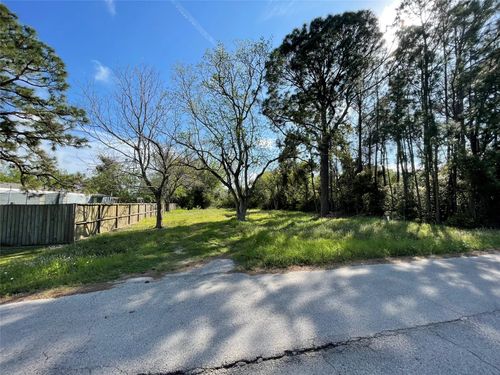6427 Pinecrest Drive, Hitchcock, TX, 77563 | Card Image