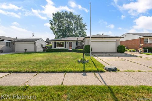35418 Phillip Judson Dr, Clinton Township, MI, 48035-2490 | Card Image