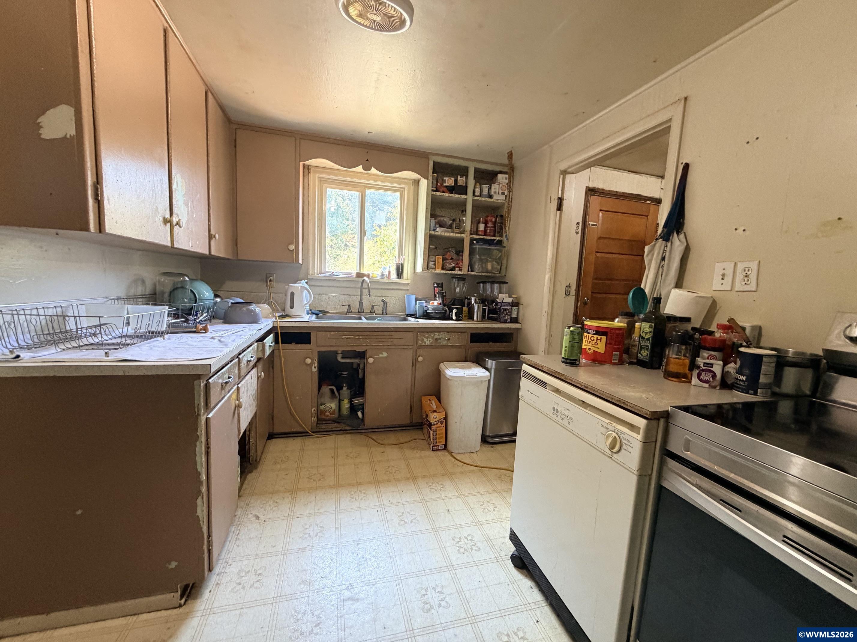 Residential in Sweet Home 5