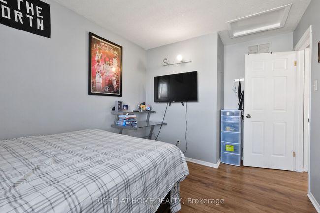 6104 Vineyard Dr, House other with 4 bedrooms, 3 bathrooms and 3 parking in Orléans ON | Image 39