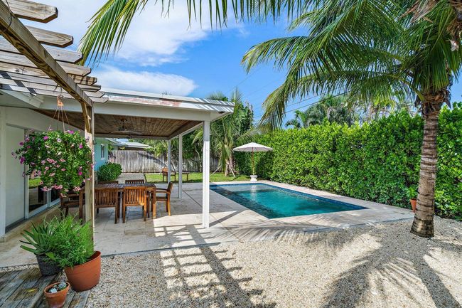 356 Mars Ave, House other with 3 bedrooms, 3 bathrooms and null parking in Tequesta FL | Image 7