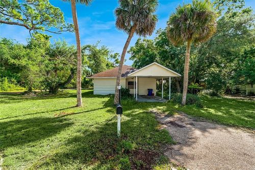 2486 Granada Ave, Vero Beach, FL, 32960-5011 | Card Image
