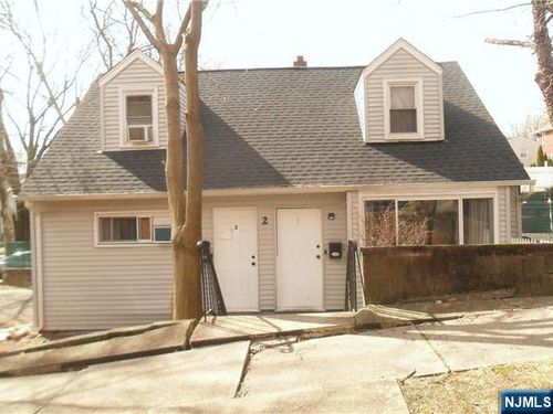 2 Elizabeth St, Ridgefield, NJ, 07657-2545 | Card Image