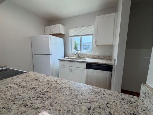 142 Cory Ln, WINTER SPRINGS, FL, 32708-2575 | Card Image