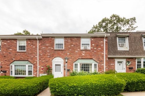 42-42 Queensboro Ct, Norwood, MA, 02062-4802 | Card Image