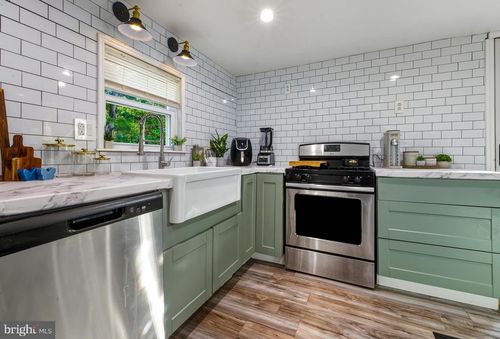 9 Cynthia Pl, PITTSGROVE, NJ, 08318-4434 | Card Image