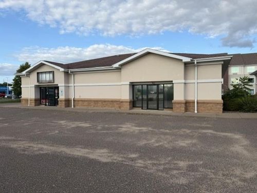 1700 Stout Street, Menomonie, WI, 54751 | Card Image