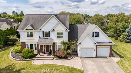 35 Bryden Park, Webster, NY, 14580-4310 | Card Image