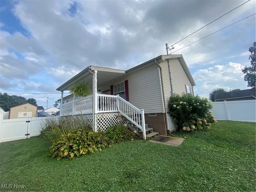 806 Barclay St, Belpre, OH, 45714-1642 | Card Image