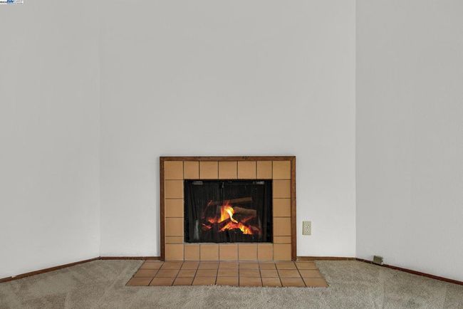 127 Temescal Cir, Townhouse with 2 bedrooms, 2 bathrooms and null parking in Emeryville CA | Image 5