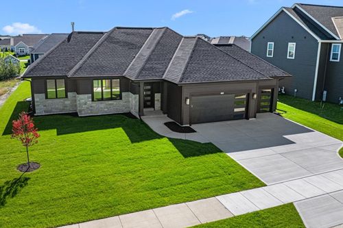 1283 Wild Rye Ln, Oconomowoc, WI, 53066 | Card Image