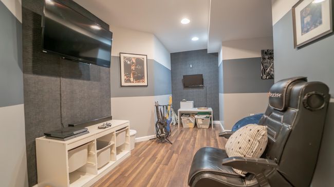 Basement Bonus Room | Image 37