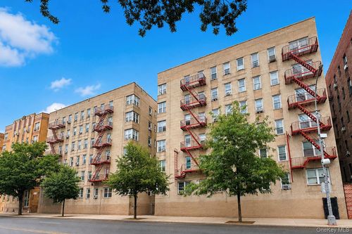 1f-2160 Bronx Park E, Bronx, NY, 10462-1239 | Card Image