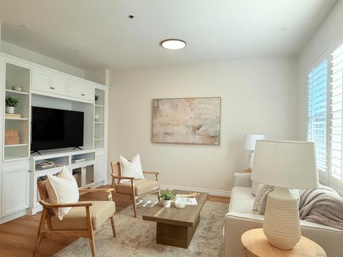 5-17070 Call Trevino, San Diego, CA, 92127 | Card Image