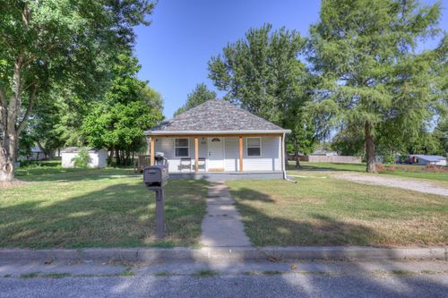 717 N Adams St, Nevada, MO, 64772-1301 | Card Image