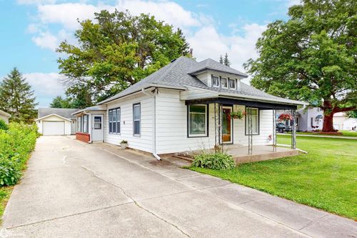 902 N Frost Avenue, Avoca, IA, 51521 | Card Image