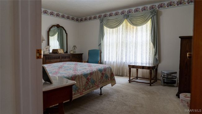 22 Daleview Cir, House other with 3 bedrooms, 3 bathrooms and null parking in Sylacauga AL | Image 35