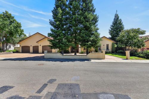 1230 Genesee Ct, Carmichael, CA, 95608-6022 | Card Image