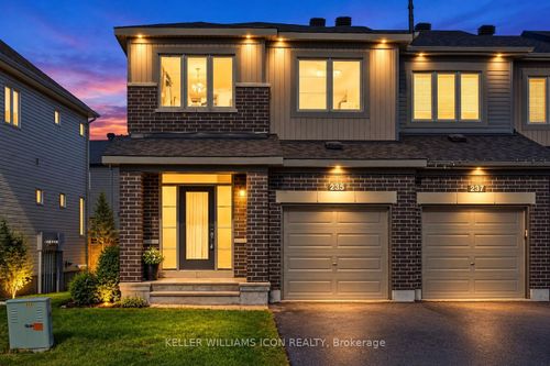 235 Bandelier Way, Stittsville, ON, K2S2J4 | Card Image