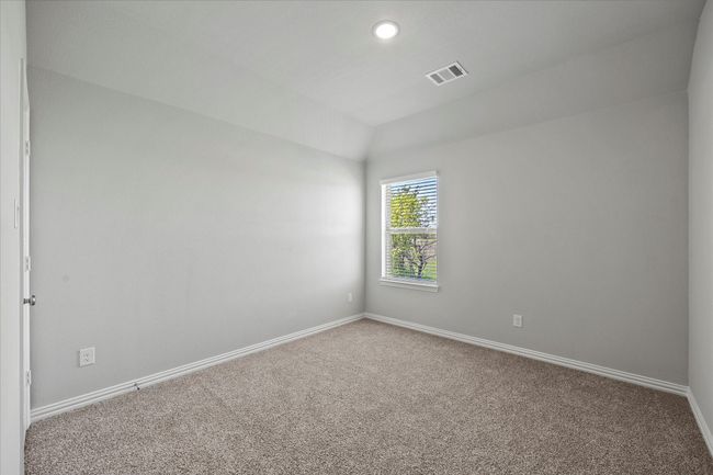 Upstairs 4th bedroom with walk-in closet | Image 22